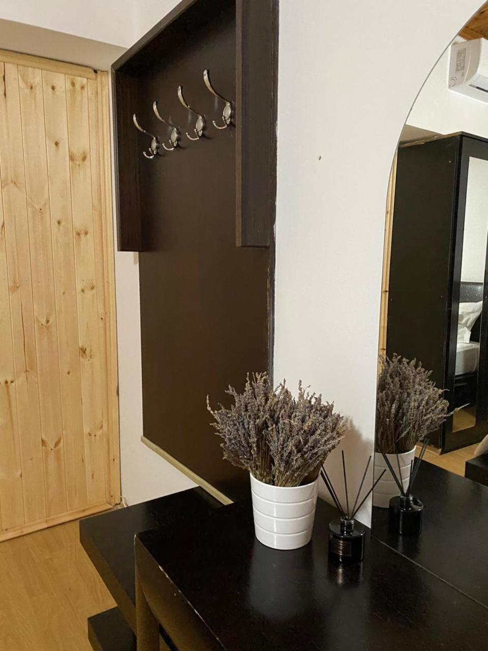 Bertis Guest House Гірокастра Екстер'єр фото